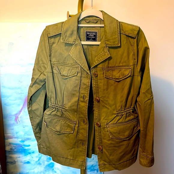 Abercrombie & Fitch Jackets & Blazers - EUC Olive Green Abercrombie & Fitch Jacket Size Small
